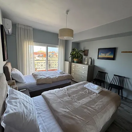 Arty Loft With Sea & Views Apartament *