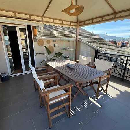 Arty Loft With Sea & Views *