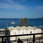 公寓 Arty Loft With Sea & Views
