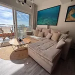 公寓 Arty Loft With Sea & Views *