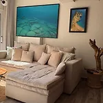 Arty Loft With Sea & Views